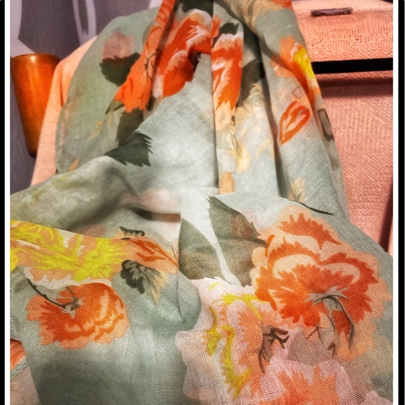 Chico. Peach mid length Sweater Coat. Size Med / Large. Scarf included - Picture 3 of 3